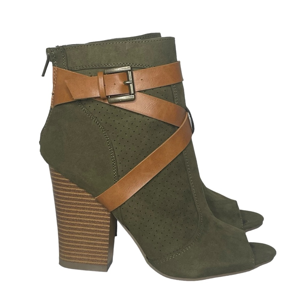 ShoeDazzle 8.5 Perla olive booties